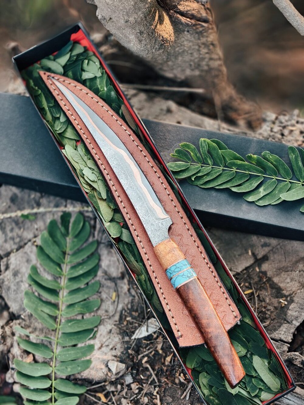 Handmade Damascus Hunting Knife Leather Sheath Custom Fixed Blade